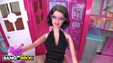 Charley Chase kipróbálja milyen a bazinagy fekete fallosz Thumb