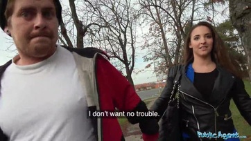 Magyar bige zsetonért kavar az idegennel, amíg a barátja kint akarja Thumb
