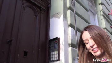 Vadító ukrán bula nyilvánosan levadászva és szerteszét kettyintve a sex casting-on Thumb