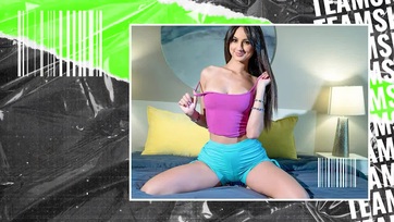 Telt szőke milf anya puncusa a baszás végén széjjel gecizve Thumb