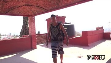 Nagy Seggű magyar tini kiscsajt őrülten sejhajba döngöli a mostoha apukája Thumb