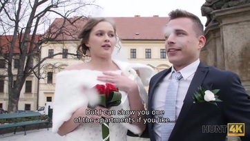Fiatal menyasszony kápéért szopikál a vőlegénye előtt Thumb