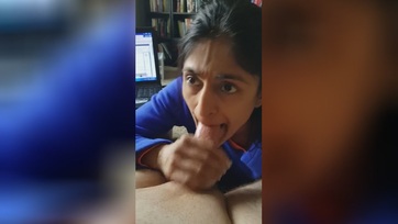 Gipsy nőci keményen cumizza a brét Thumb