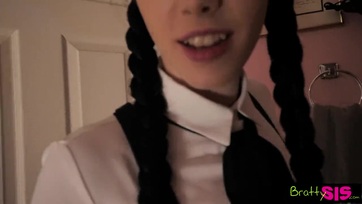 Féltestvérem ugrál a jókora faszomon Thumb