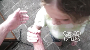 Bűbájos szöszi spiné letesztelte magát egy casting-en Thumb