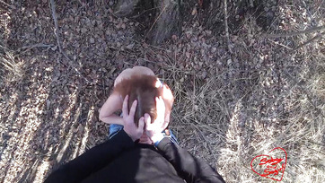 Elhívtam a szexis luvnyát császkálni az anyatermészetbe hogy megkúrjam a kis muffocskáját Thumb