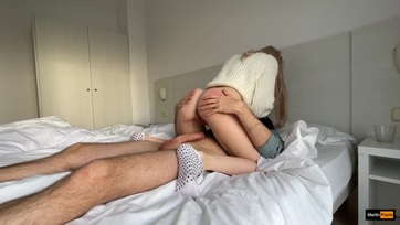 Először kutya pózban dugtam meg a jófenekű szajhámat aztán esedezett hogy megtáncolhassa a pajszeremet Thumb